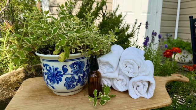 Discover the Ultimate Cooling Technique for Hot Days