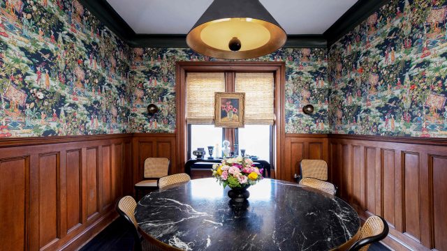 Blending Vintage Charm with Modern Elegance: A Guide