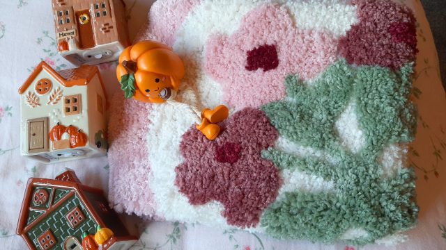 Smart Strategies to Avoid Impulse Purchases While Thrifting