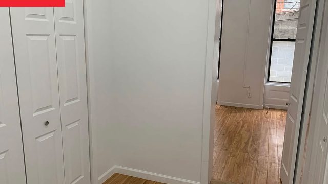 Transforming Small Spaces: Innovative Dressing Room Solutions