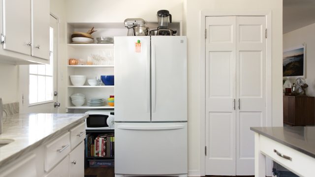 Transform Your Kitchen: Essential Steps for a Neat Fridge