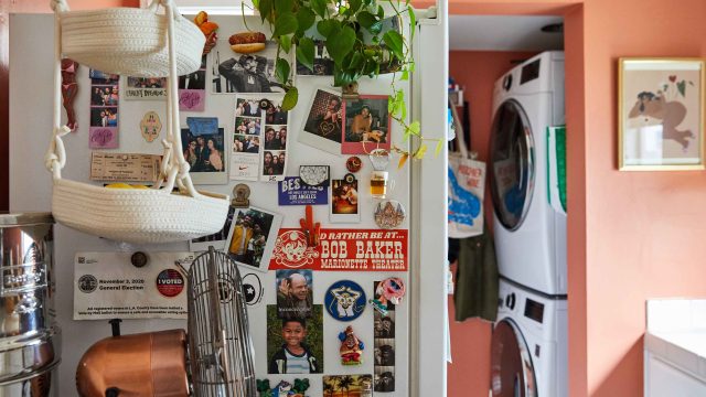 Maximize Kitchen Space: Innovative Magnetic Shelves for Every Home