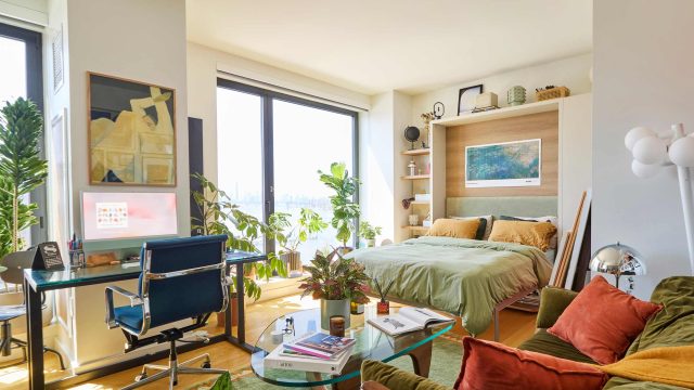 Maximizing Space: Transforming a Small Studio into a Creative Haven