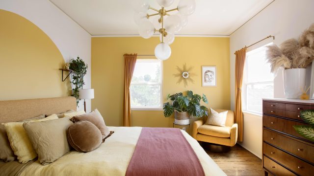 Mastering Pillow Management: Strategies for a Tidy Bedroom