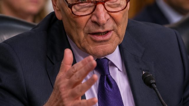 U.S. Senator Critiques Israeli Minister for Controversial Lebanon Comments | mpo2play, rog gacor, ga