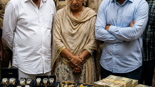 Hyderabad Jewelry Scandal: Family Faces Charges Over Massive Fraud | higgs domino asli, poker ampm, 