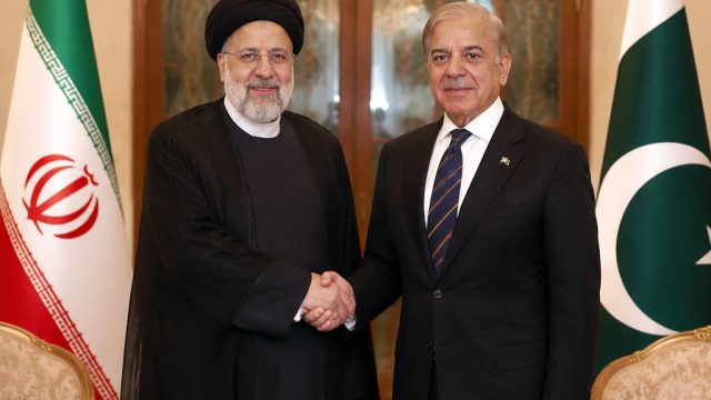Iran's President Engages in Key Talks in Pakistan Amid Diplomatic Efforts
