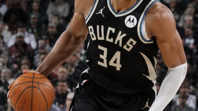 Bucks Opt for Heat's Offer in Major Giannis Trade Shift | situs slot, pengeluaran signi