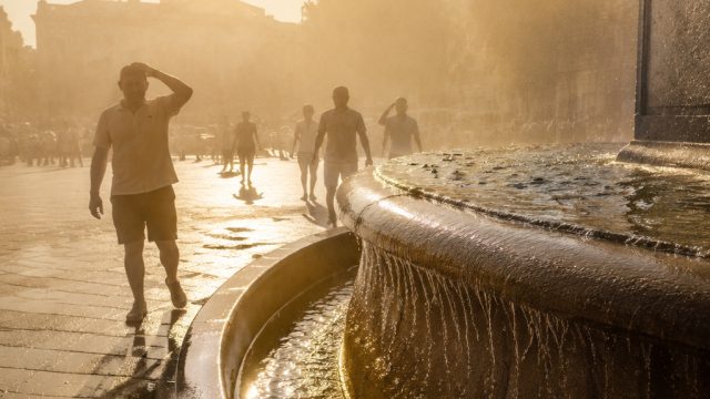 Europe Faces Unprecedented Heat Wave: Urgent Safety Measures Needed | mesin rtp, slot tanpa potongan