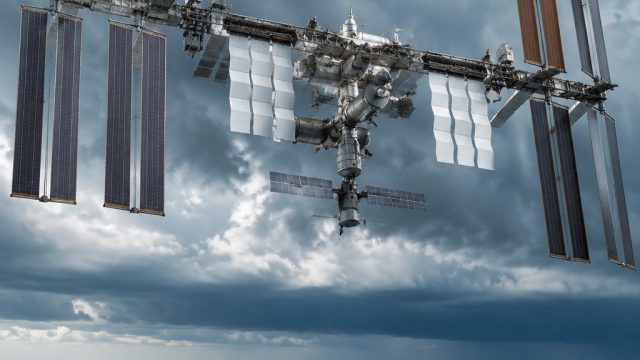Concerns Surround NASA's Plan to Decommission the ISS in Ocean Waters | padi777, cara beli no togel 