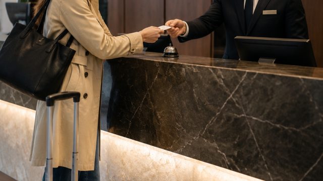 Unlock Exclusive Savings at Sonesta Hotels with Amex Offers | take me to your heart lirik, cara mema